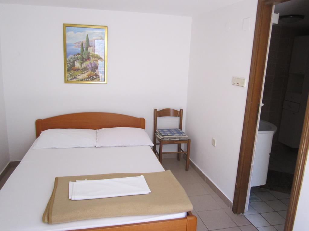 Apartments Antonia Malinska Habitación foto